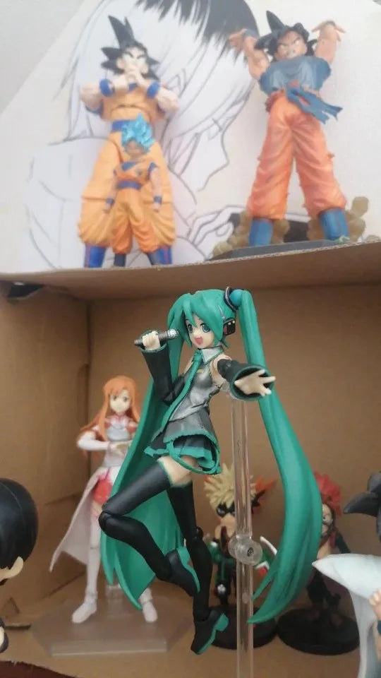 Anime FIGMA Hatsune Miku Action Figures Movable Joints Contain The Props Desktop Decoration Collection PVC Model Toys Kids Gifts